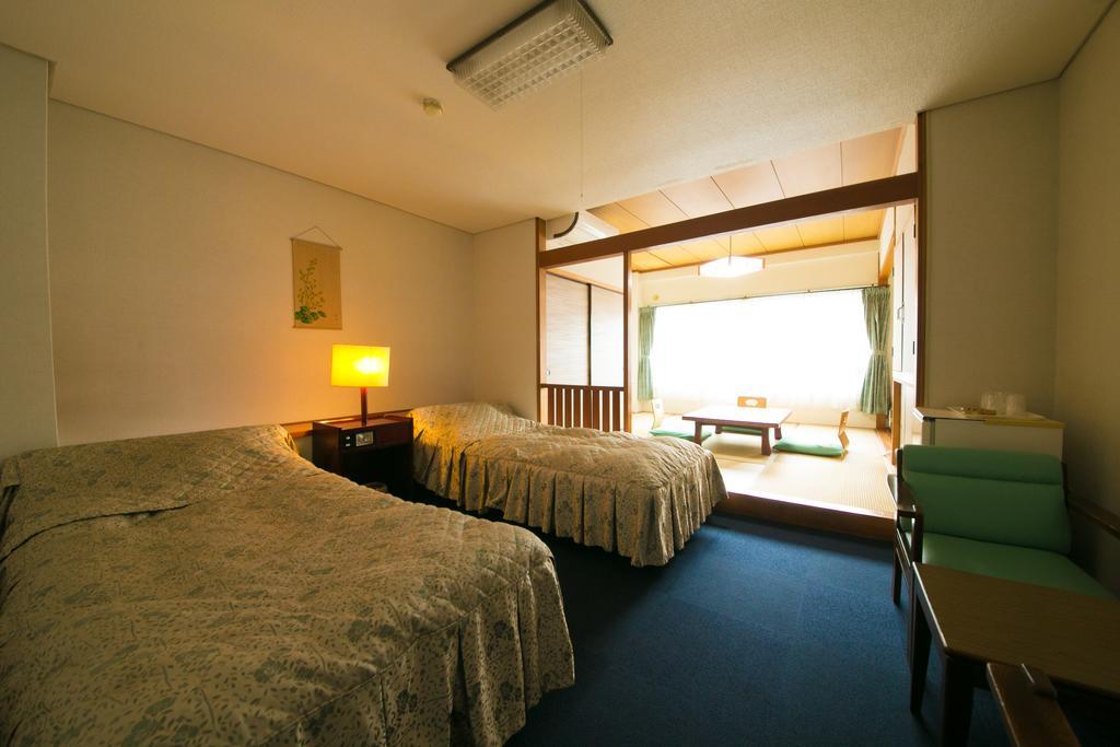 Hotel Kinosato Yamanoyu Kokonoe Esterno foto