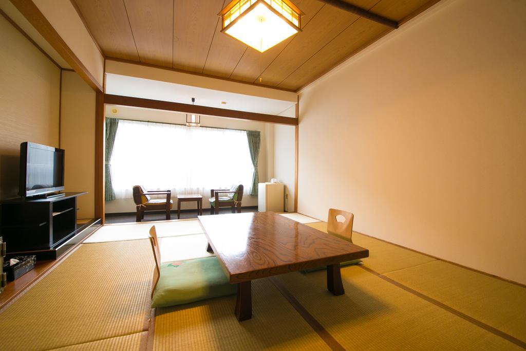 Hotel Kinosato Yamanoyu Kokonoe Esterno foto